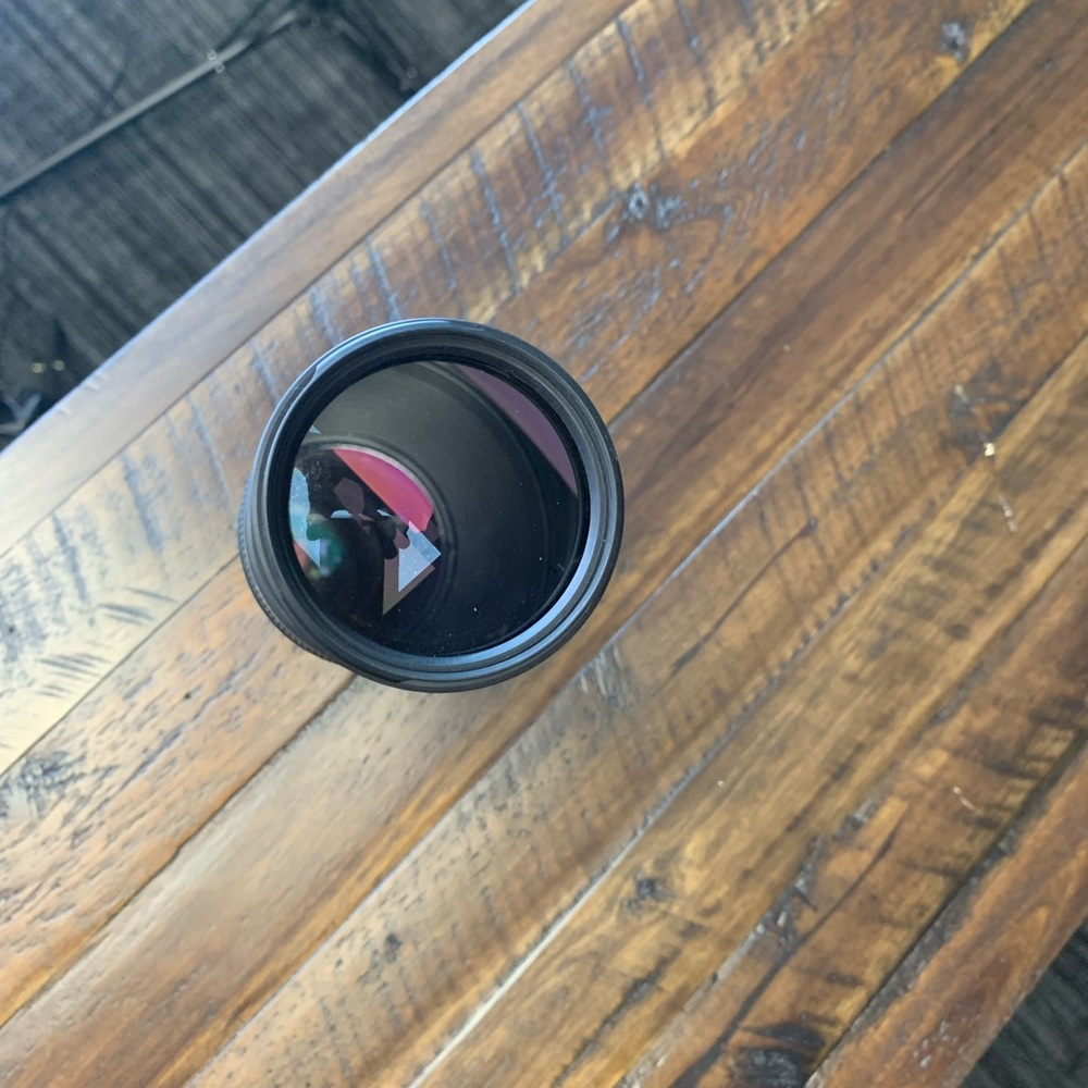 Canon Black and Silver Telephoto Lens - Picture 2 of 16